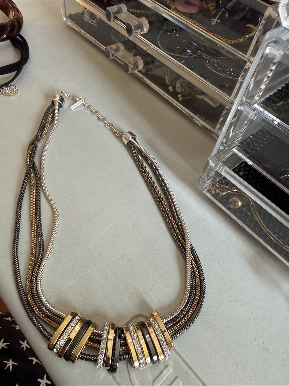 Nwot Beautiful Nine West Tri Color Statement Necklace